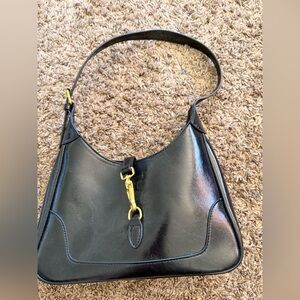 Elegant Black Leather Shoulder Bag